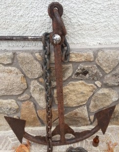 Ancla gigante. Centenaria. Cadena incluida. Impresionante. Antique anchor