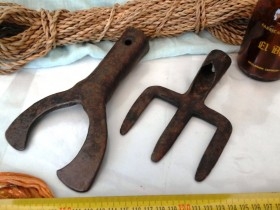 Colección viejos aperos del campo (horquilla y tridente)