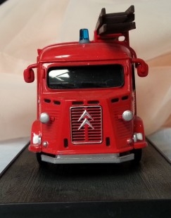 Furgón de Bomberos. Modelo escala 1:43.