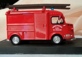 Furgón de Bomberos. Modelo escala 1:43.