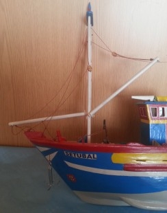 Barco pesquero. Maqueta artesanal. Años 70