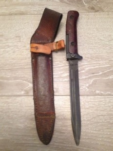 Bayoneta, cuchillo Samopal. Origen checo. Años 50