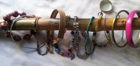 Bisutería vintage. 12 pulseras. Muy bonitas.