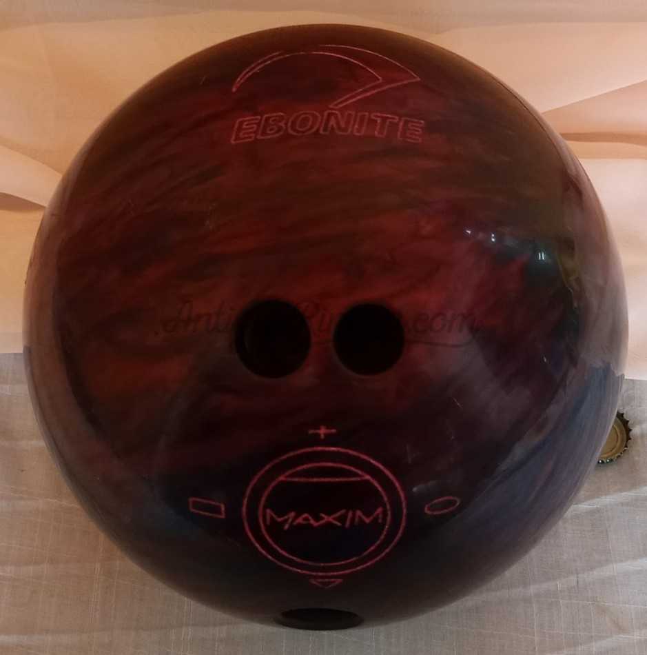 Bola de bolos. EBONITE - MAXIM.