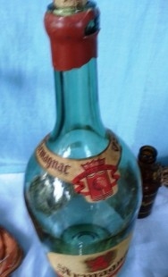 Vieja botella vacía de Armagnac . De colección. Enorme tamaño.