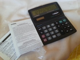 Calculadora CASIO vintage. Modelo SL-220 TE. Funcionando.