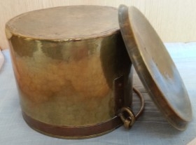 Caldero vintage. Olla en cobre.