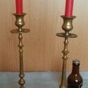 Candelabros en latón. Pareja. Años 50.