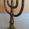 Candelabro judío de 5 brazos. Menorá. En bronce. Buen estado general. Jewish chandelier