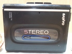 Mini-cassette marca SANYO. Años 80