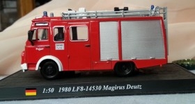 Coche de Bomberos. Modelo escala 1:50.