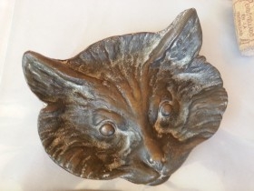 Cenicero en bronce con forma de gato. Preciosa pieza de colección. Ashtray in bronc