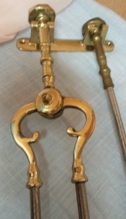 Chimenea. Conjunto accesorios en bronce. Años 70.