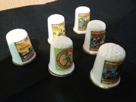 Dedales de colección. 6 unidades. Diferentes partes del mundo. Old thimbles