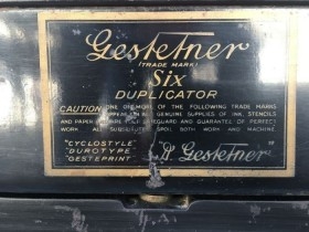 Multicopista gestetner. Centenaria año 1913. Impresionante. Maquinaria de época en alquiler.