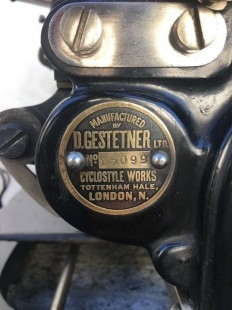 Multicopista gestetner. Centenaria año 1913. Impresionante. Maquinaria de época en alquiler.