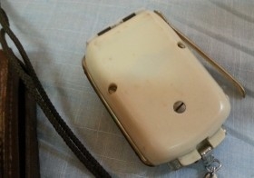 Fotómetro antiguo en su funda original.