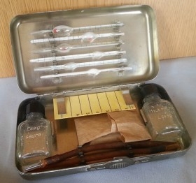 Hemoglobinómetro antiguo. Haemosum Erka. Raro instrumental médico. Antique hemocytemeter