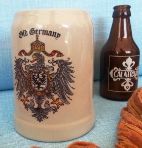 Vieja jarra cervecera. Origen alemán. Cerámica