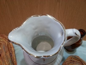 Jarra de agua de ceramica. Preciosa pieza.