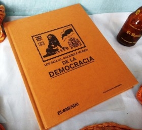 Libro sellos, billetes de la democracia (1978-2008)