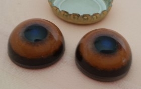 Ojos de animales para taxidermia o manualidades. 2 cm de diámetro. Pareja.