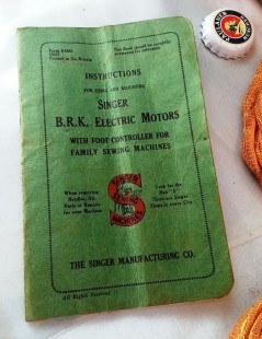 Antiguo manual de máquina coser Singer b. R. K. (Escrito en inglés)