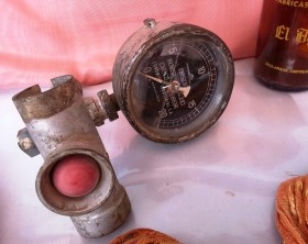 Manómetro de presión. Viejo para decoración o piezas.