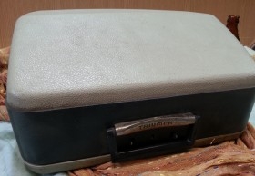 Máquina de escribir marca TRIUMPH GABRIELLE 25. No funciona.