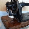 Máquina de coser antigua. Marca Oscar Wesner.