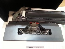 Máq. de escribir Olivetti Lettera 40. Vieja máquina.