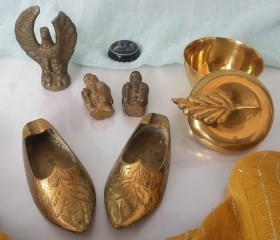 Miniaturas en bronce. 6 objetos variopintos.