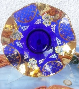 Platillo bandeja de cristal checoslovaco. Años 70. Renta de atrezzo para decorados.