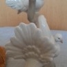 Porcelana. Figura de palomas sobre ramas. Marca PORCEVAL