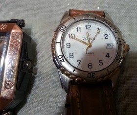 Relojes para piezas y recambios. 2 unidades.