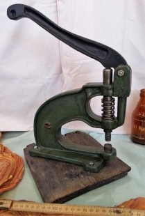 Remachadora prensadora de zapatero. Shoemaker presser