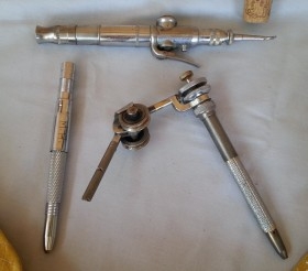 Taladro dental. Repuestos antiguos. Años 50-60