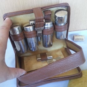 Set de afeitado. Viejo. Años 70. Set turístico. Old shaving set