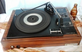 tocadiscos antiguo