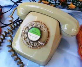 Teléfono español. Viejo y emblemático.