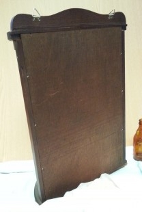 Vitrina en madera. Acristalada años 70. Buen estado. Holandesa.