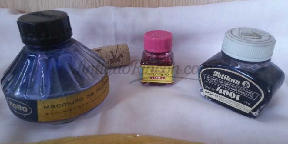 Viejos frascos de tinta para decoración. Old inks.