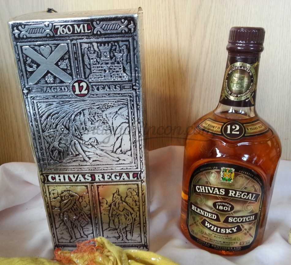 Whisky CHIVAS REGAL DE 12 AÑOS. DE IMPORTACIÓN. AÑOS 90