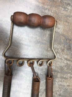 Tensor muscular antiguo. Años 30. Pieza interesante en muy buen estado. VIntage chest expander.