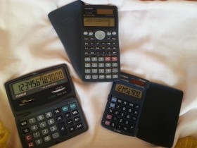 Calculadoras CASIO. 3 unidades. Todas máquinas viejas. Funcionan todas.