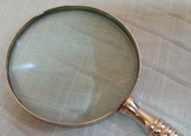 Lupa vintage. Años 70. Magnifying glass