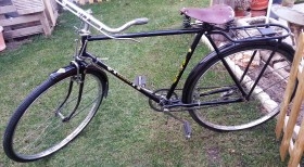 Bicicleta PHOENIX. Años 60. Origen chino. Fuerte y robusta. Funcionando.