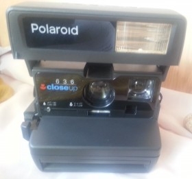 Polaroid. Cámara vieja de fotos.