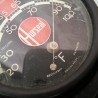 Reloj de temperatura de viejo coche. Am