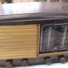 Radio de válvulas antigua. Marca INVICTA. Precioso objeto años 60-70